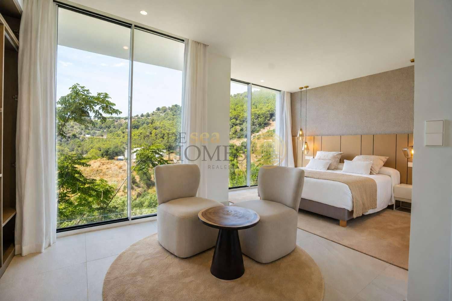 3 bedroom Villa for sale in La Herradura with pool - € 685,000 (Ref: 9939285)