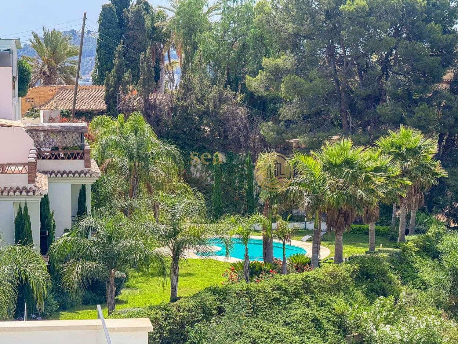 3 bedroom Villa for sale in La Herradura with pool - € 685,000 (Ref: 9939285)