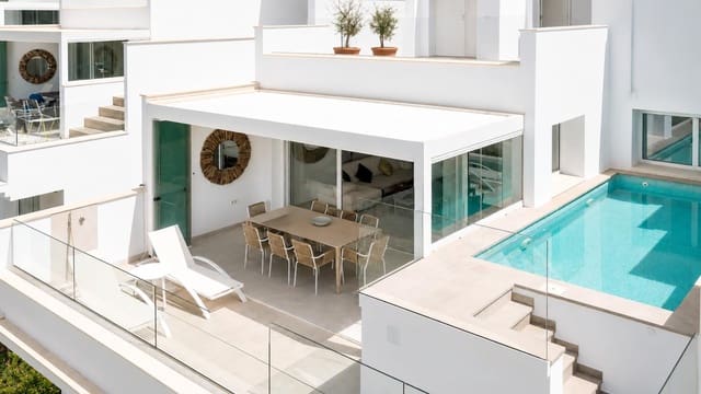 3 soverom Villa til salgs i La Herradura, Almuñécar med svømmebasseng - € 685 000 (Ref: 9939285)