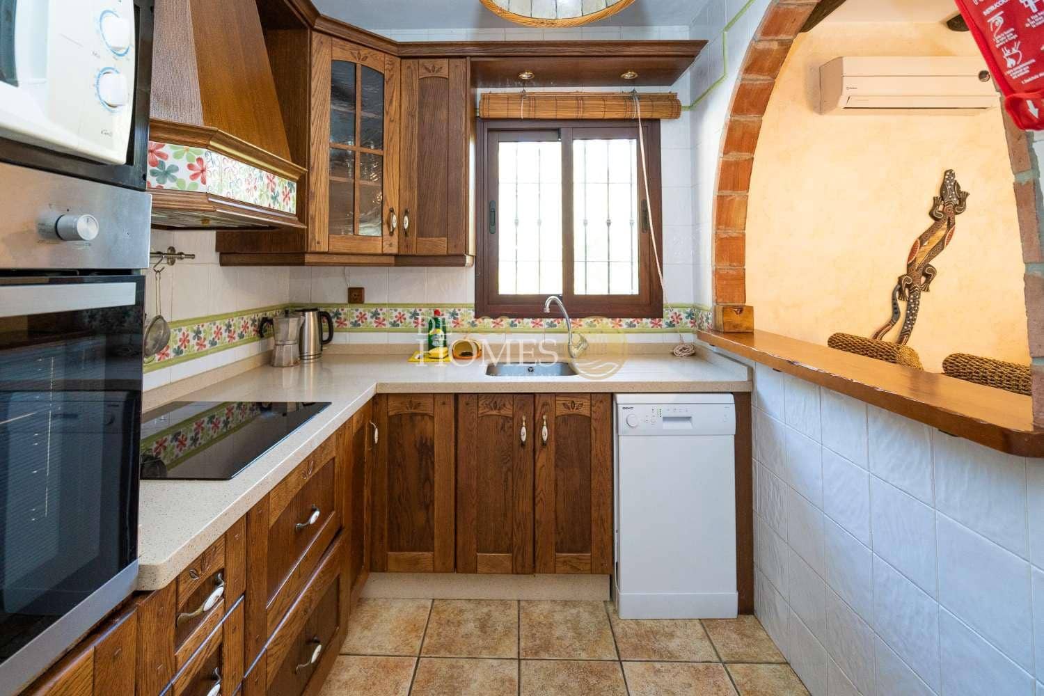 3 Zimmer Villa zu vermieten in Frigiliana mit Pool Garage - 1.800 € (Ref: 9961675)