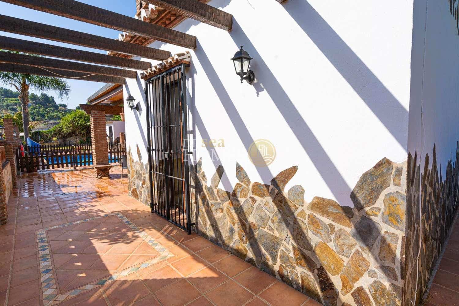 3 Zimmer Villa zu vermieten in Frigiliana mit Pool Garage - 1.800 € (Ref: 9961675)
