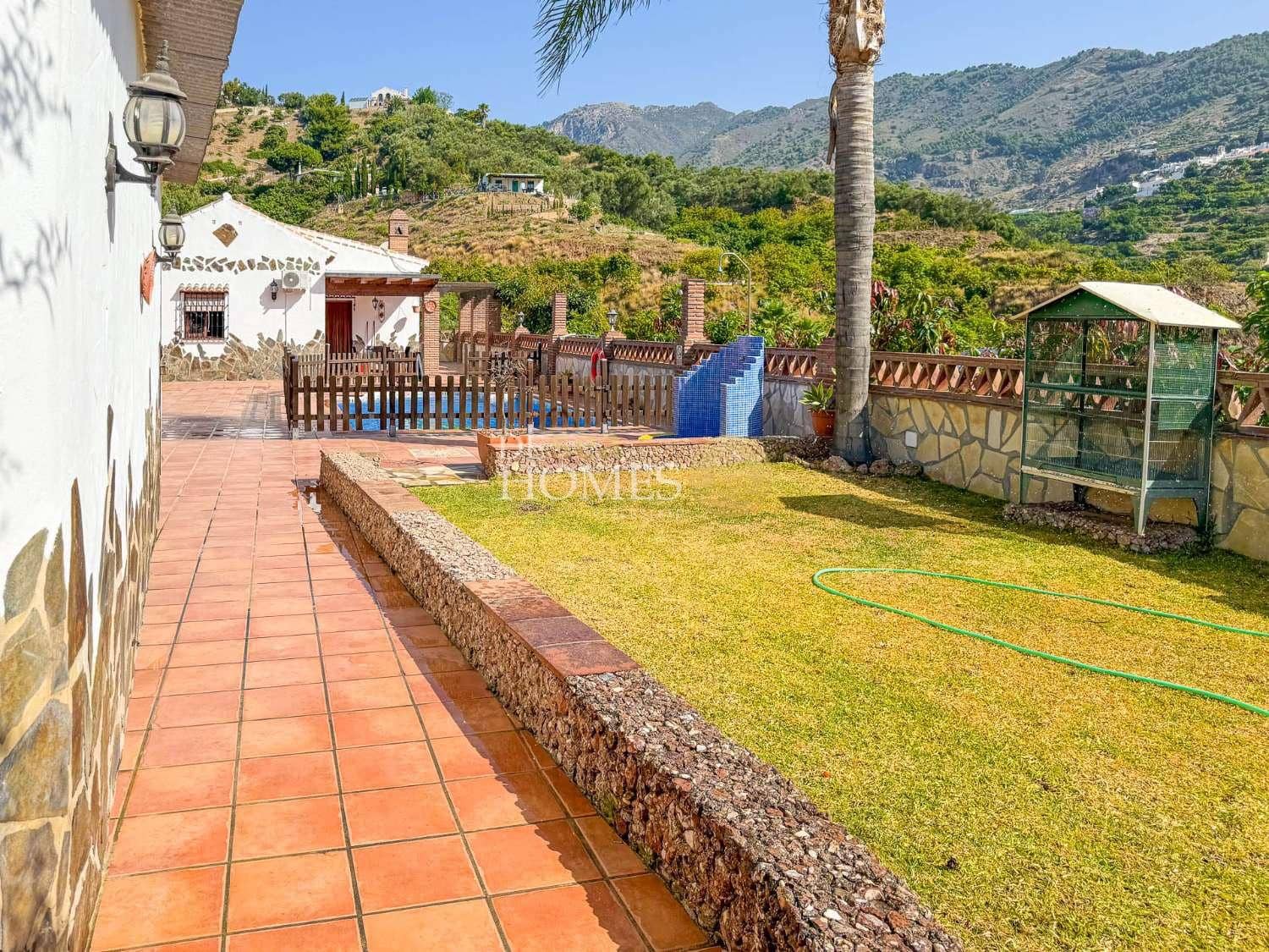 3 Zimmer Villa zu vermieten in Frigiliana mit Pool Garage - 1.800 € (Ref: 9961675)
