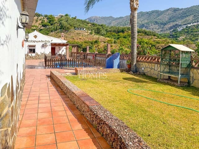 3 soveværelse Villa til leje i Frigiliana med swimmingpool garage - € 1.800 (Ref: 9961675)