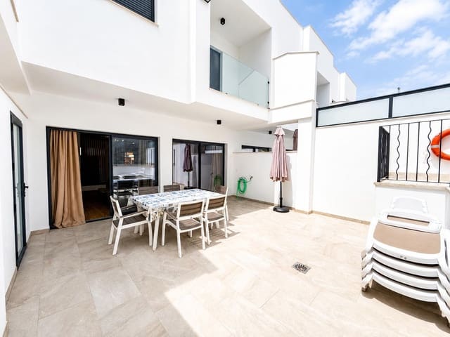 3 bedroom Terraced Villa for rent in Avda Pescia - Ctra de Frigiliana, Nerja with pool - € 2,250 (Ref: 9972267)