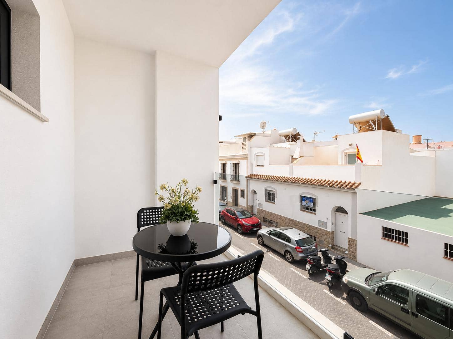 3 slaapkamer Rijtjeshuis te huur in Nerja met zwembad - € 2.100 (Ref: 9972267)