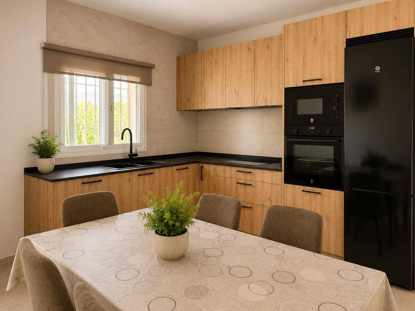 2 slaapkamer Villa te huur in Nerja met zwembad garage - € 1.800 (Ref: 9973851)