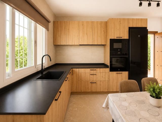2 sovrum Villa att hyra i Nerja med pool garage - 1 800 € (Ref: 9973851)