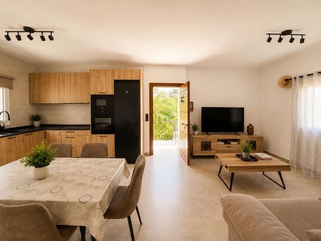 2 sovrum Villa att hyra i Nerja med pool garage - 1 800 € (Ref: 9973851)