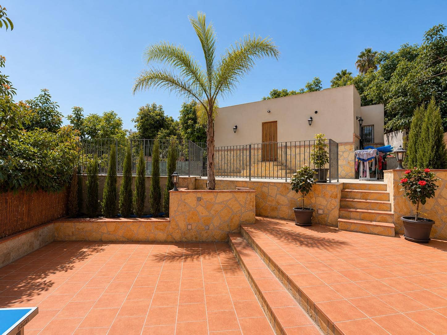 2 slaapkamer Villa te huur in Nerja met zwembad garage - € 1.800 (Ref: 9973851)