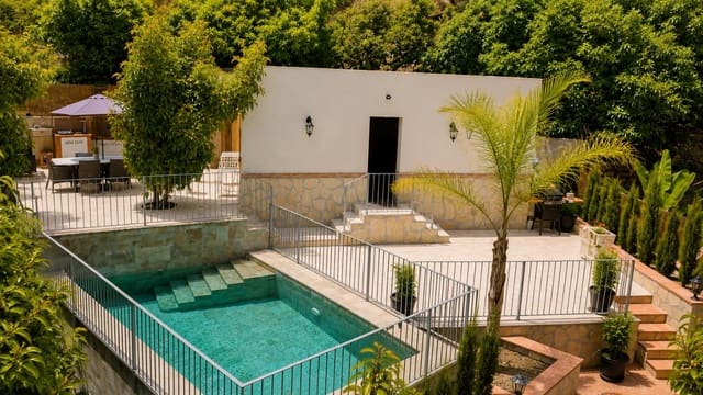 2 sovrum Villa att hyra i Nerja med pool garage - 1 800 € (Ref: 9973851)