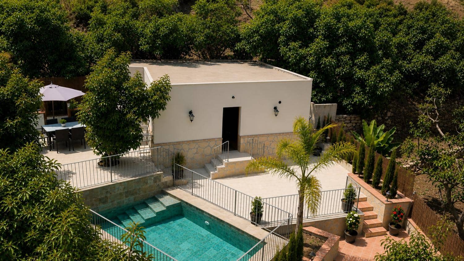 2 slaapkamer Villa te huur in Nerja met zwembad garage - € 1.800 (Ref: 9973851)