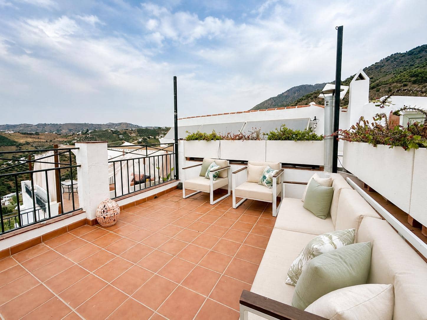 3 bedroom Townhouse for rent in Frigiliana - € 1,350 (Ref: 9973853)