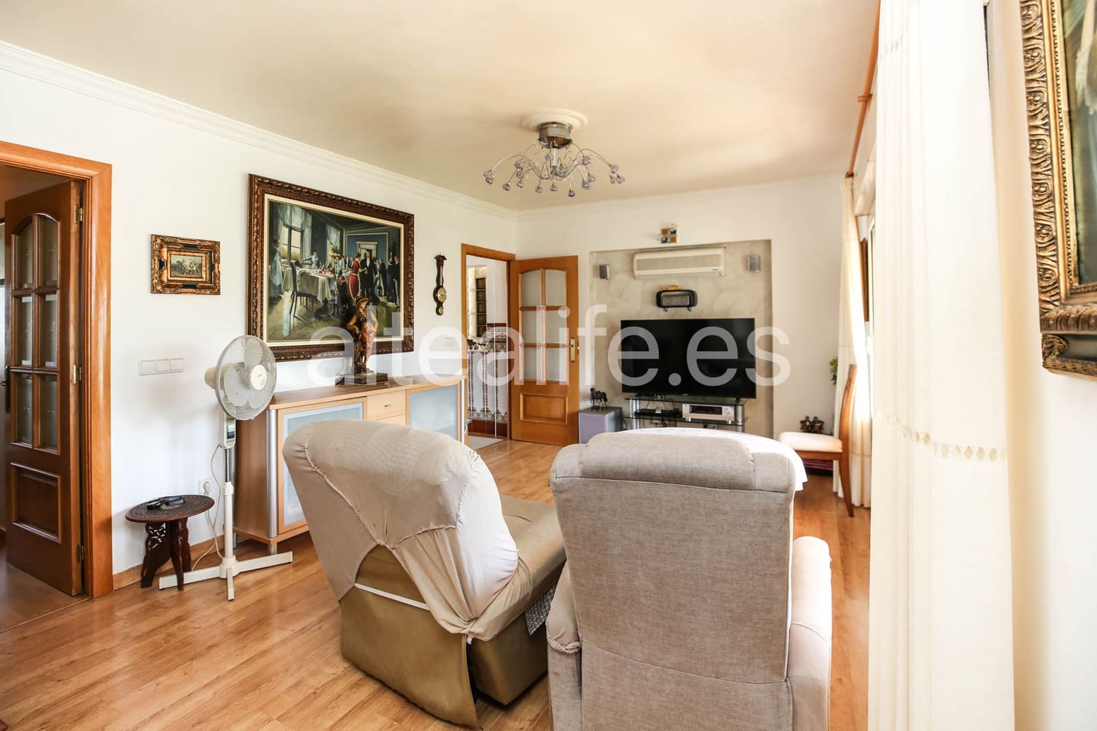 3 soveværelse Villa til salg i La Nucia med garage - € 425.000 (Ref: 10004319)