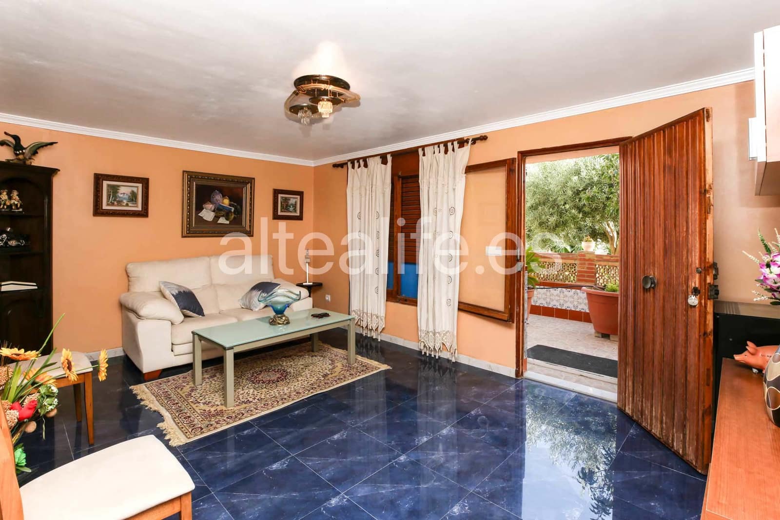 3 soveværelse Villa til salg i La Nucia med garage - € 425.000 (Ref: 10004319)