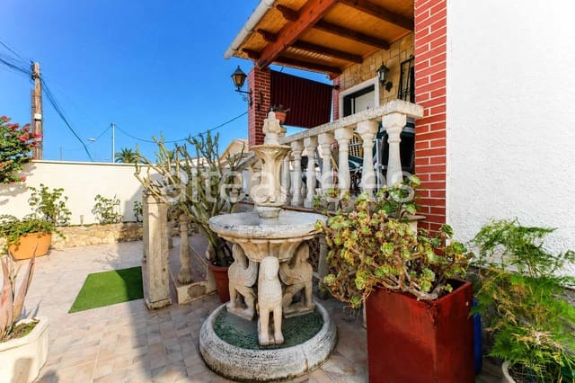 3 soveværelse Villa til salg i Barranco Hondo, La Nucia med garage - € 425.000 (Ref: 10004319)