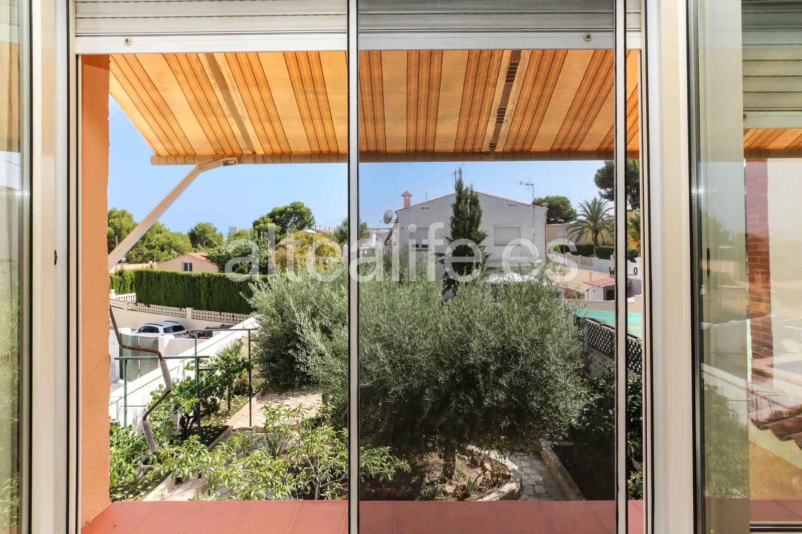 3 soveværelse Villa til salg i La Nucia med garage - € 425.000 (Ref: 10004319)