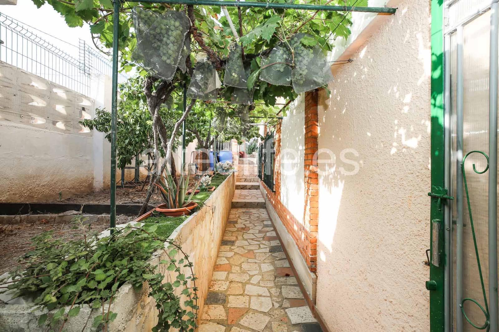3 soveværelse Villa til salg i La Nucia med garage - € 425.000 (Ref: 10004319)
