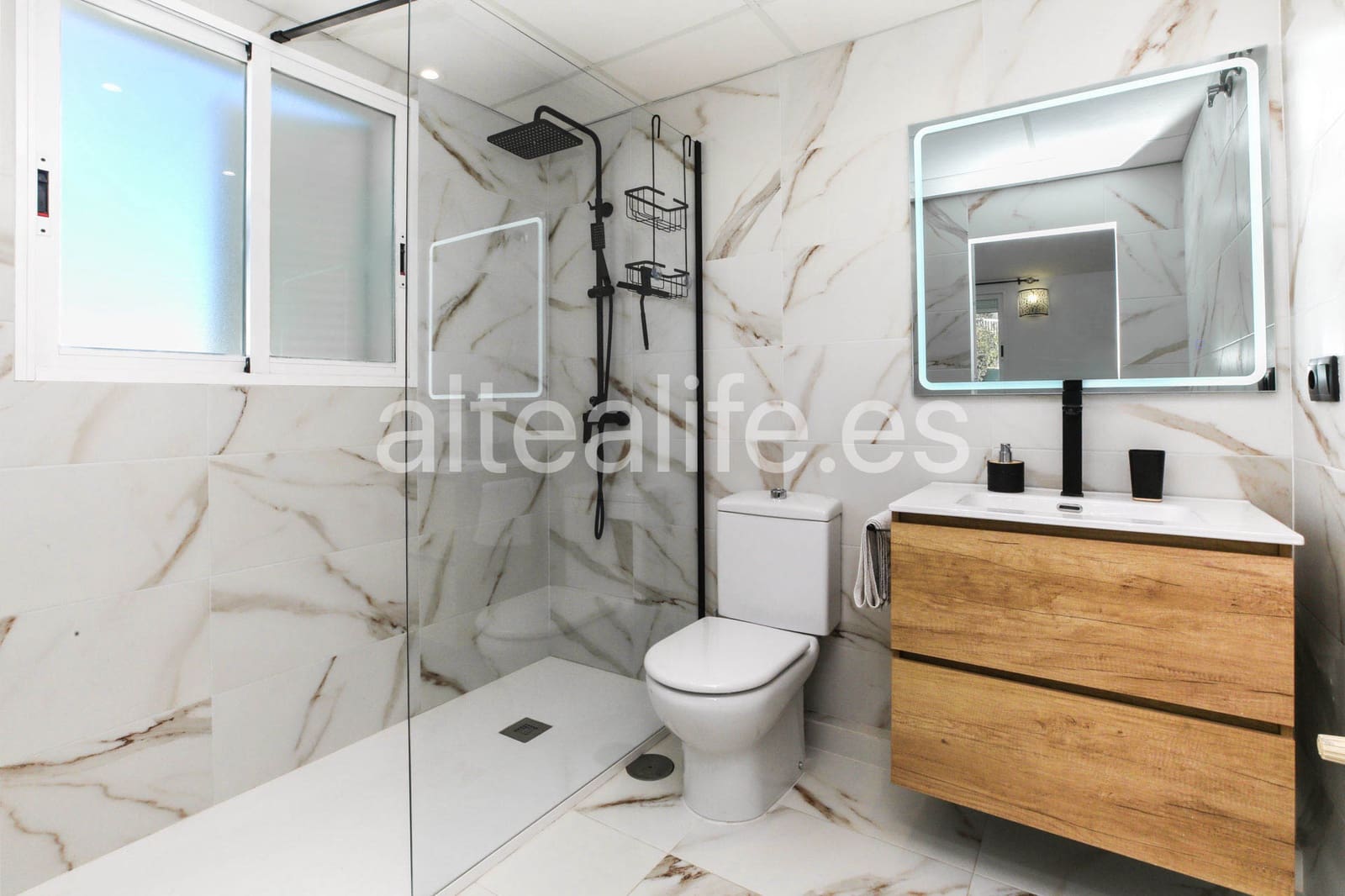 2 slaapkamer Appartement te huur in Altea met zwembad garage - € 1.300 (Ref: 10024881)