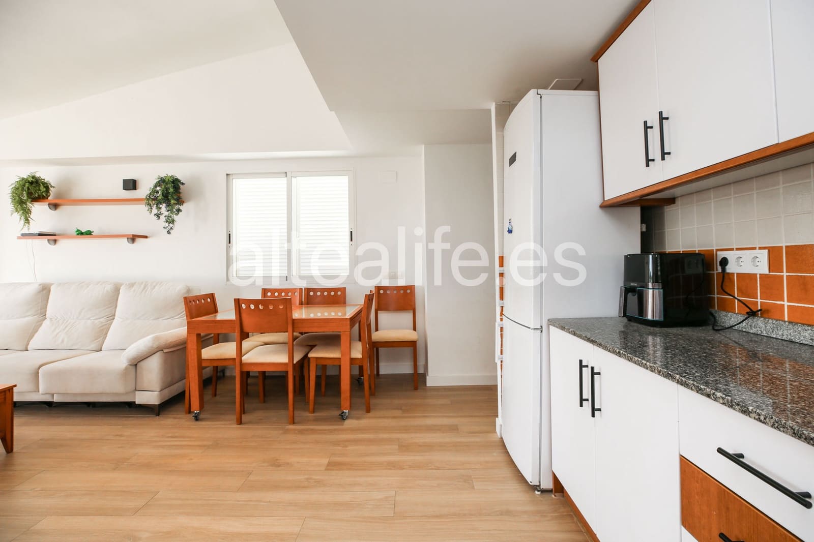 2 slaapkamer Appartement te huur in Altea met zwembad garage - € 1.300 (Ref: 10024881)