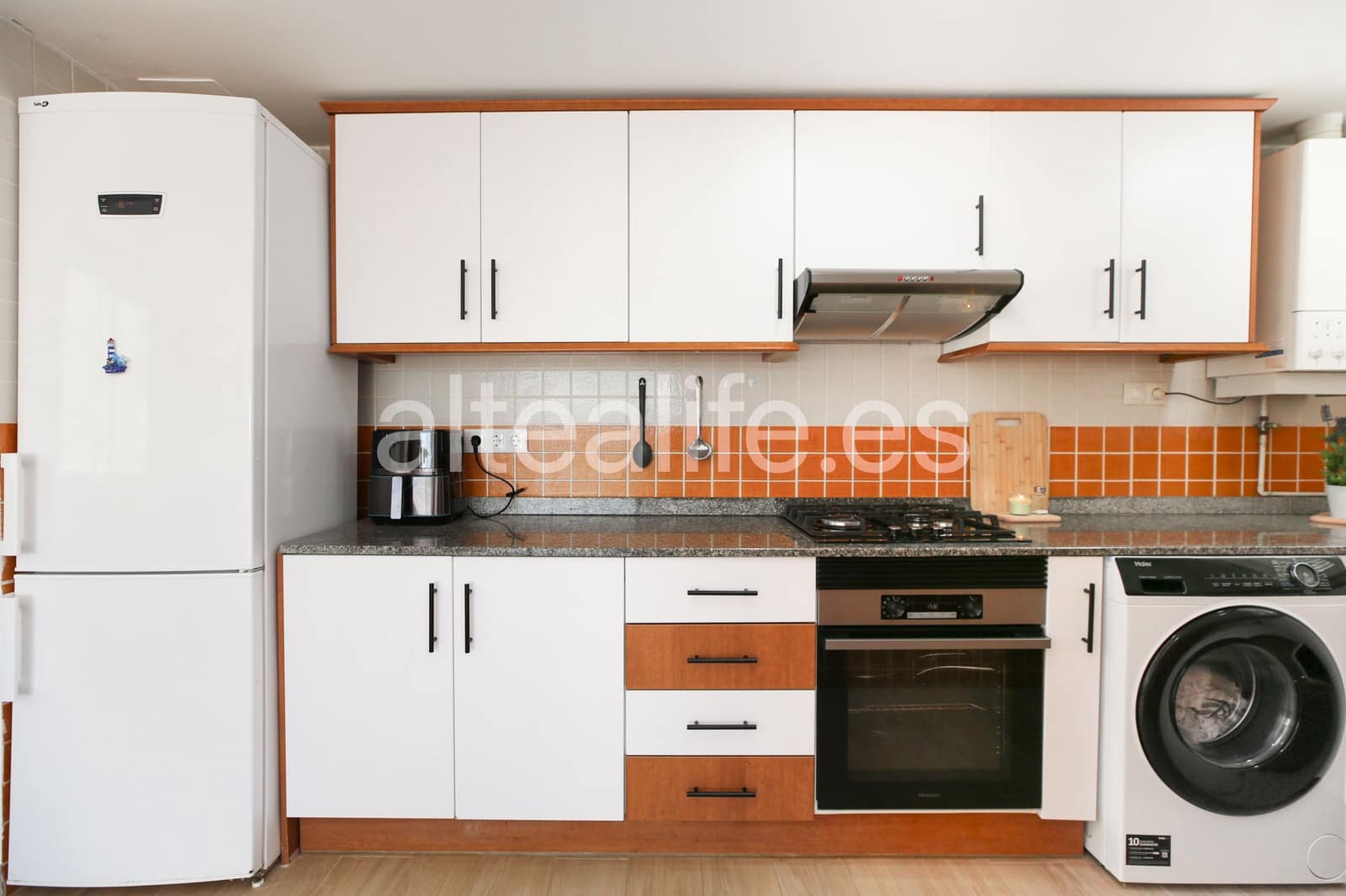 2 slaapkamer Appartement te huur in Altea met zwembad garage - € 1.300 (Ref: 10024881)