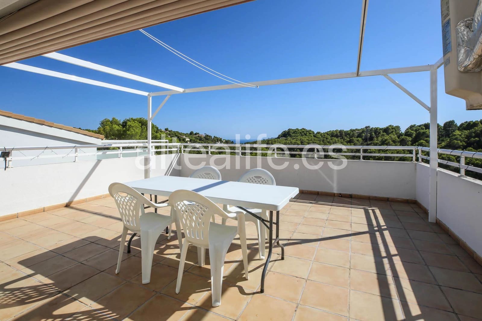 2 slaapkamer Appartement te huur in Altea met zwembad garage - € 1.300 (Ref: 10024881)