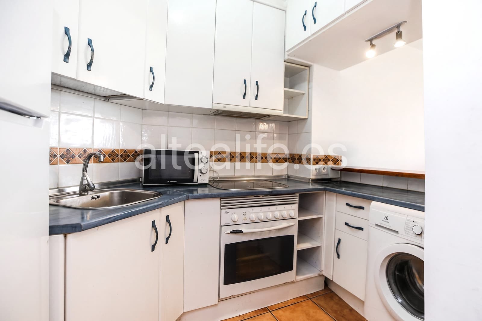 1 bedroom Apartment for rent in Altea with pool garage - € 1,200 (Ref: 10032457)