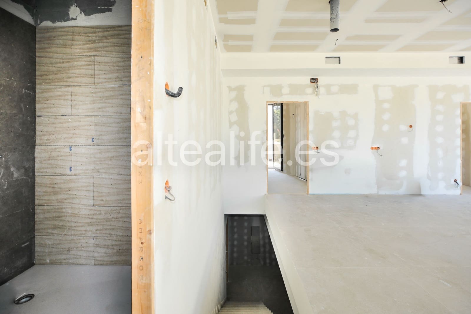 35 soverom Villa til salgs i La Nucia med svømmebasseng garasje - € 780 000 (Ref: 10093915)