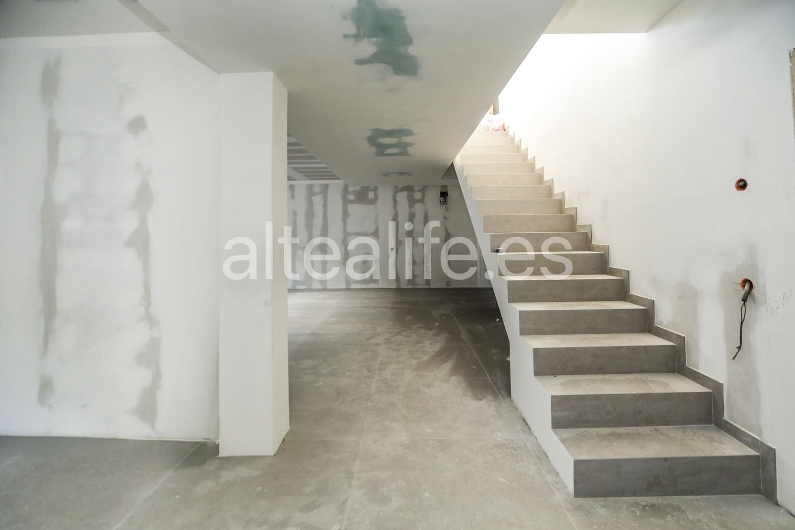 35 soverom Villa til salgs i La Nucia med svømmebasseng garasje - € 780 000 (Ref: 10093915)