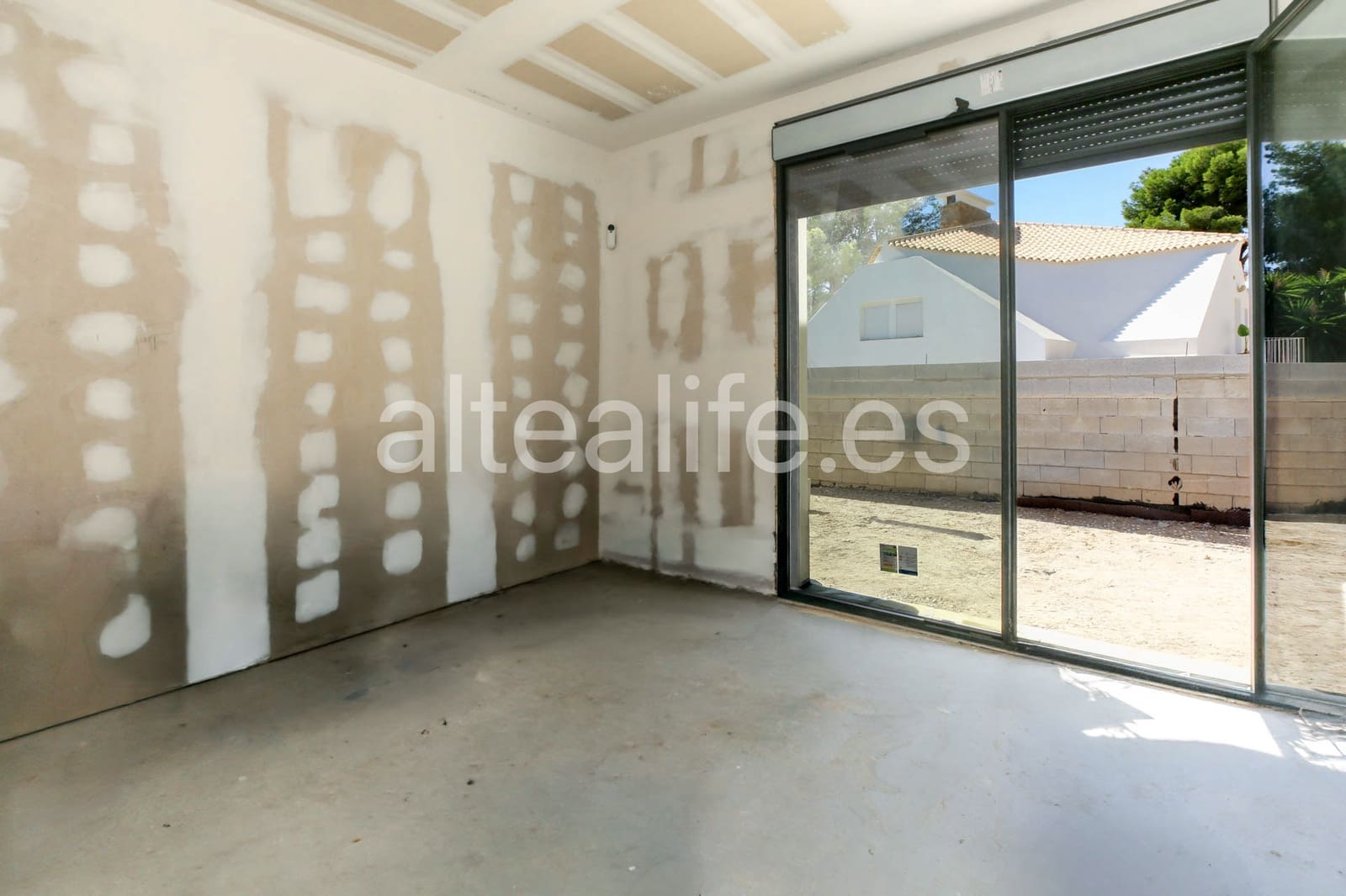 35 soverom Villa til salgs i La Nucia med svømmebasseng garasje - € 780 000 (Ref: 10093915)