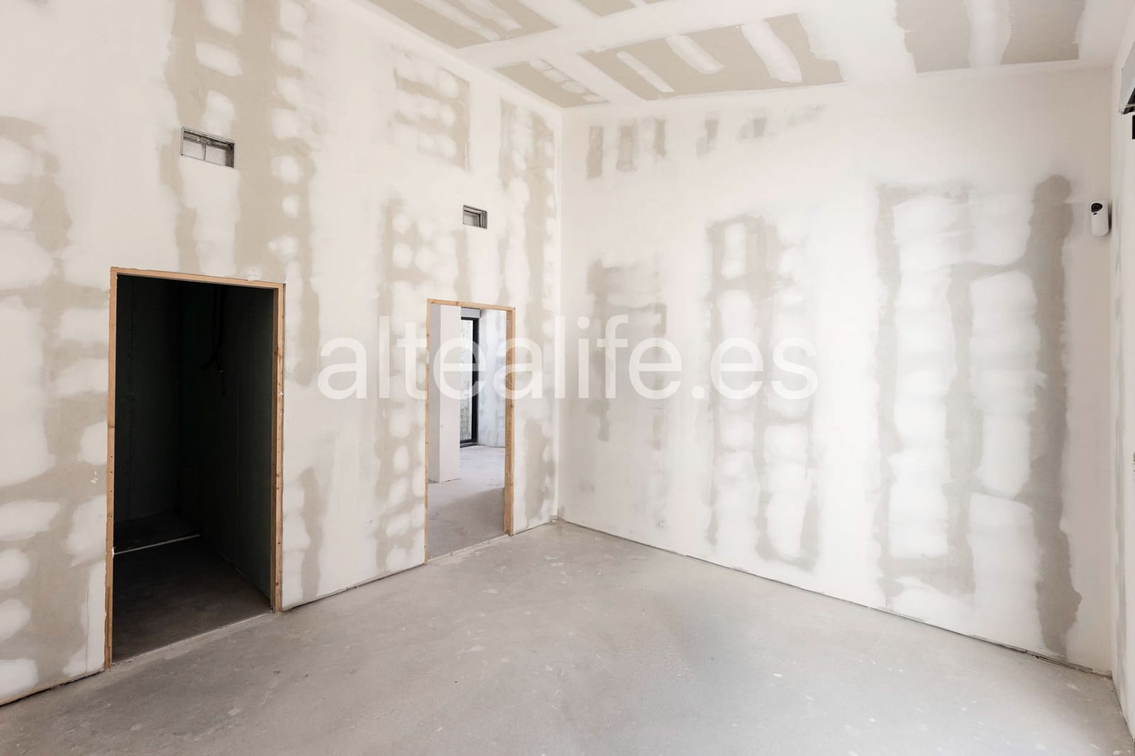 4 soverom Villa til salgs i La Nucia med svømmebasseng garasje - € 750 000 (Ref: 10093927)