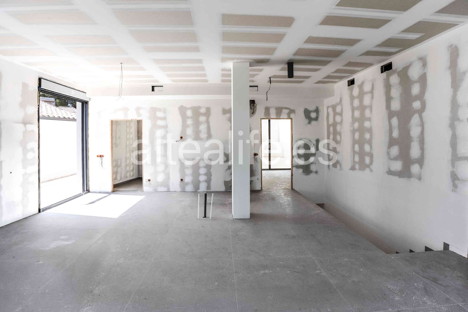 4 soverom Villa til salgs i La Nucia med svømmebasseng garasje - € 750 000 (Ref: 10093927)