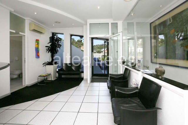 8 quarto Comercial para venda em Altea - 970 000 € (Ref: 10100737)