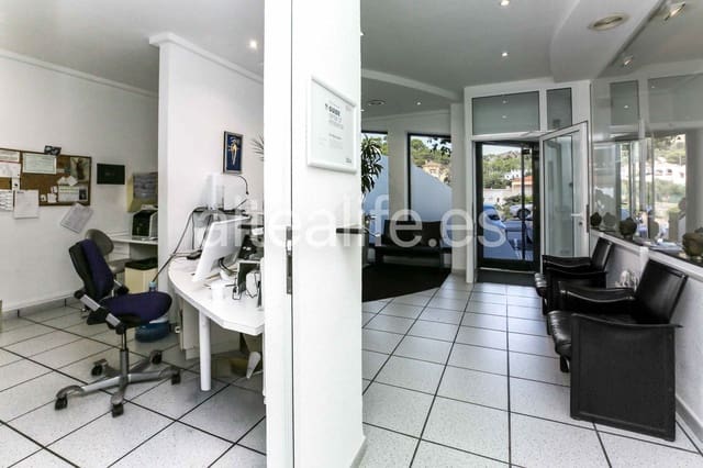 8 quarto Comercial para venda em Altea - 970 000 € (Ref: 10100737)