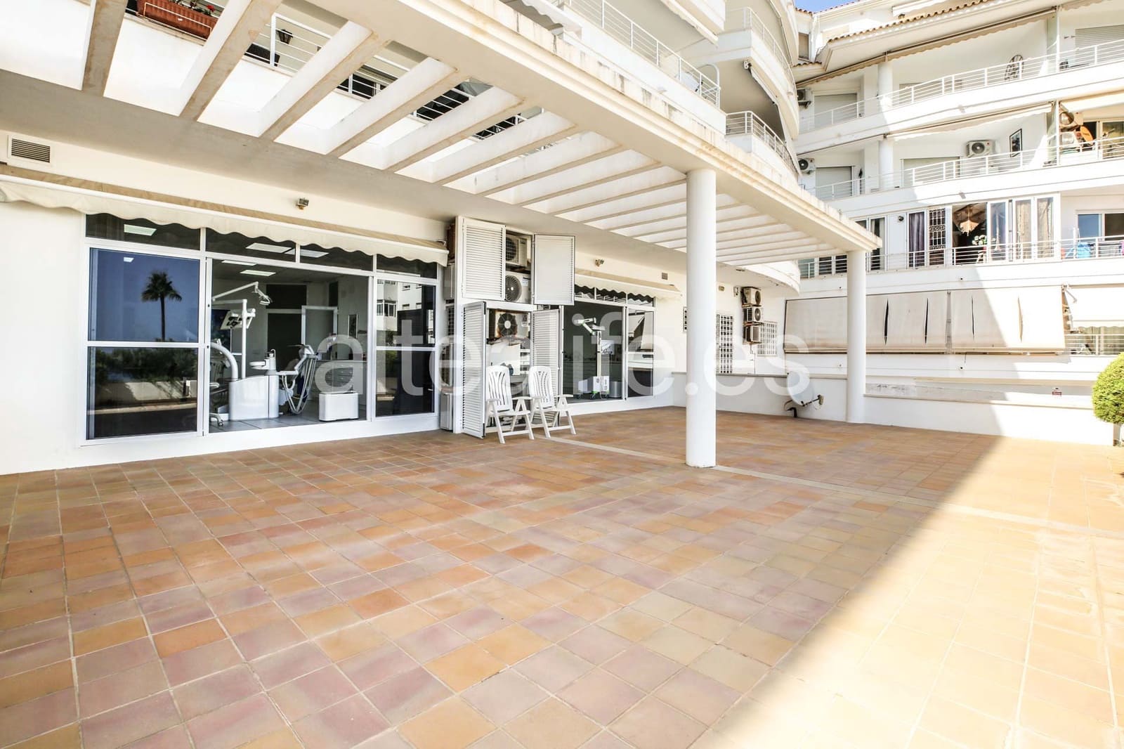 8 bedroom Commercial for sale in Altea - € 970,000 (Ref: 10100737)