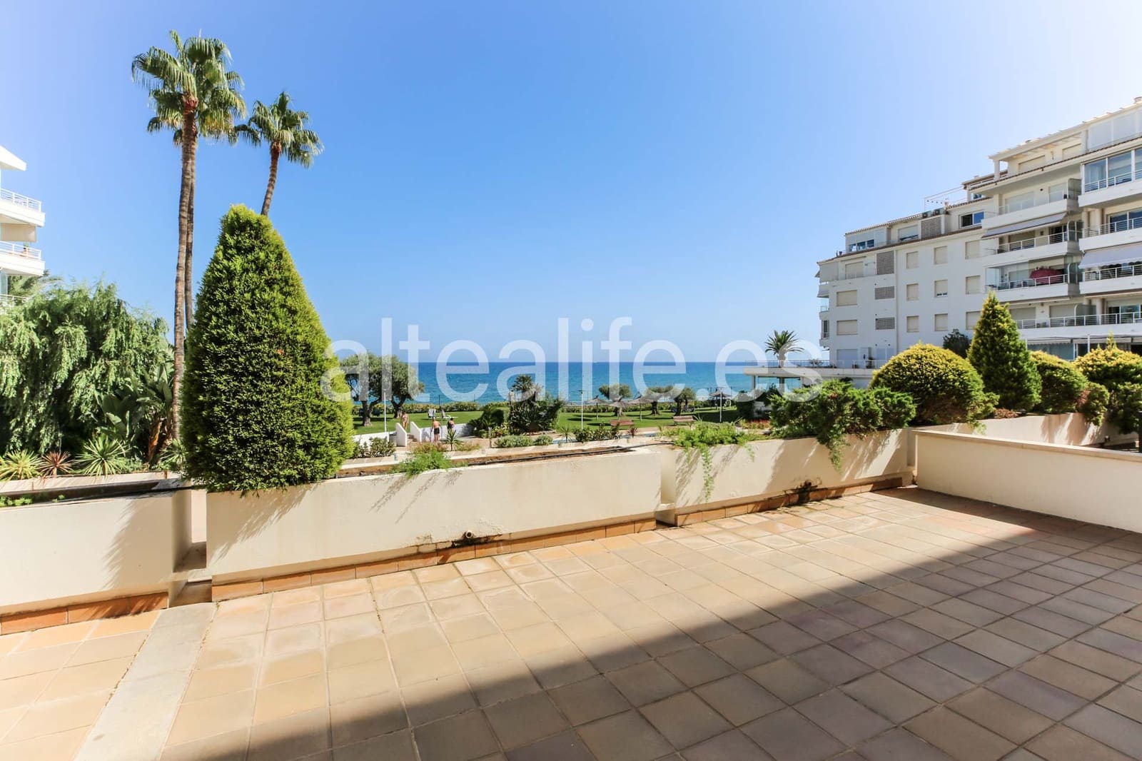 8 bedroom Commercial for sale in Altea - € 970,000 (Ref: 10100737)