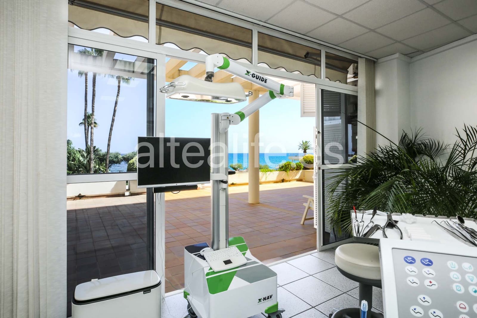 8 bedroom Commercial for sale in Altea - € 970,000 (Ref: 10100737)