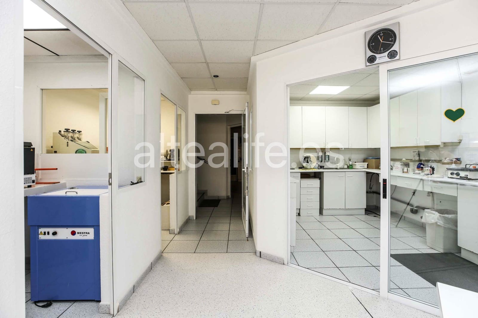 8 bedroom Commercial for sale in Altea - € 970,000 (Ref: 10100737)