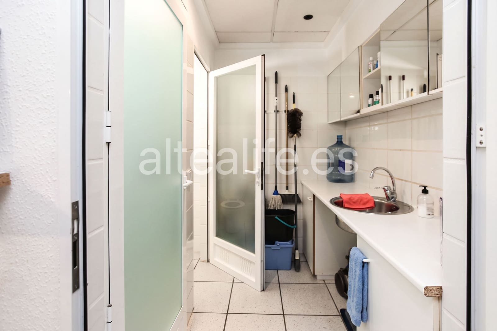 8 bedroom Commercial for sale in Altea - € 970,000 (Ref: 10100737)