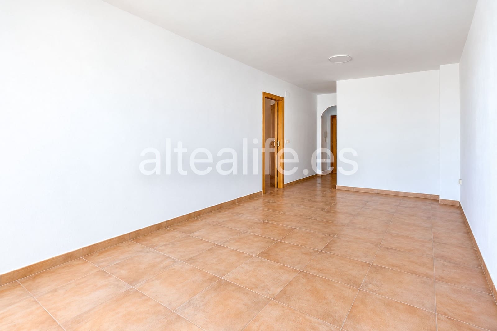3 bedroom Apartment for rent in Altea with pool garage - € 1,200 (Ref: 10139949)