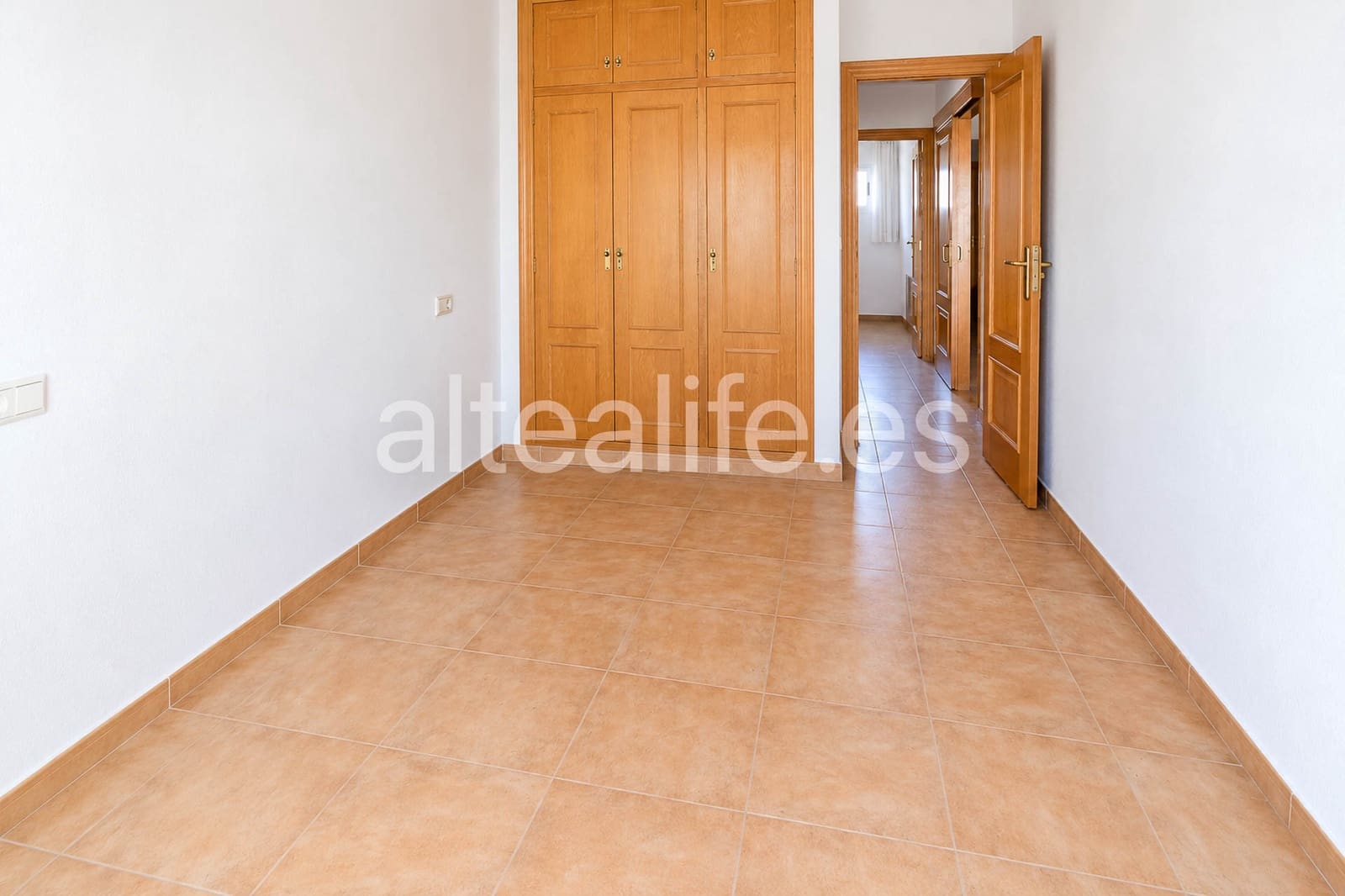 3 bedroom Apartment for rent in Altea with pool garage - € 1,200 (Ref: 10139949)