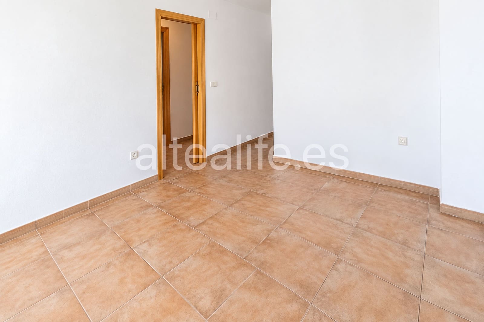 3 bedroom Apartment for rent in Altea with pool garage - € 1,200 (Ref: 10139949)
