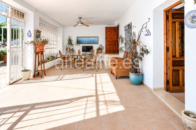 5 quarto Casa em Banda para venda em Altea com garagem - 395 000 € (Ref: 10181602)