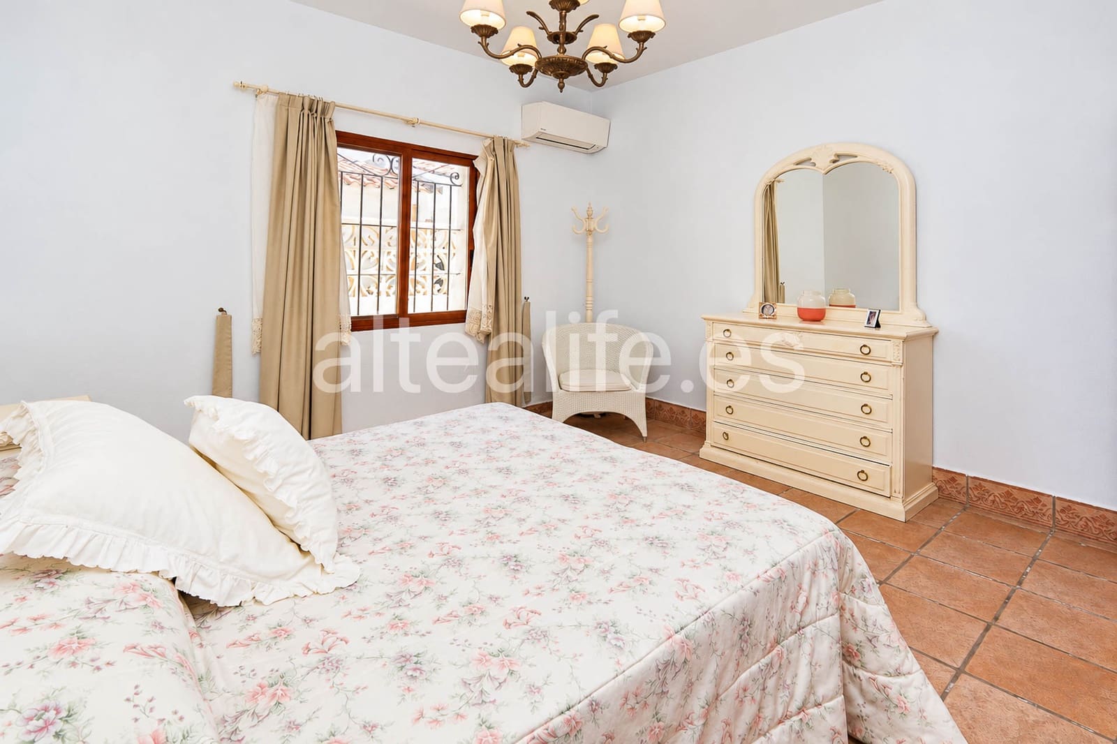 5 quarto Casa em Banda para venda em Altea com garagem - 395 000 € (Ref: 10181602)