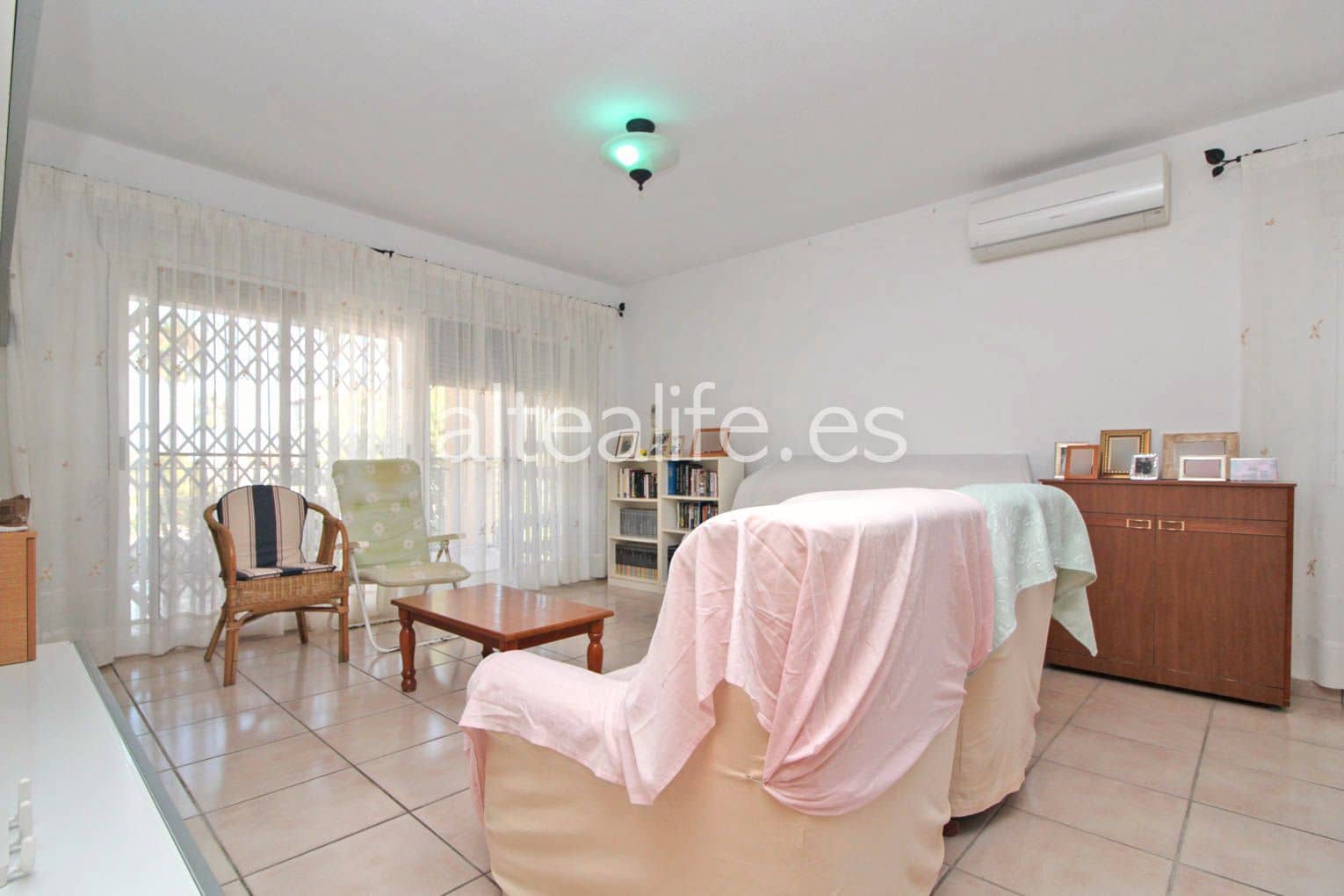 3 Zimmer Villa zu verkaufen in Altea mit Pool - 418.000 € (Ref: 6968028)