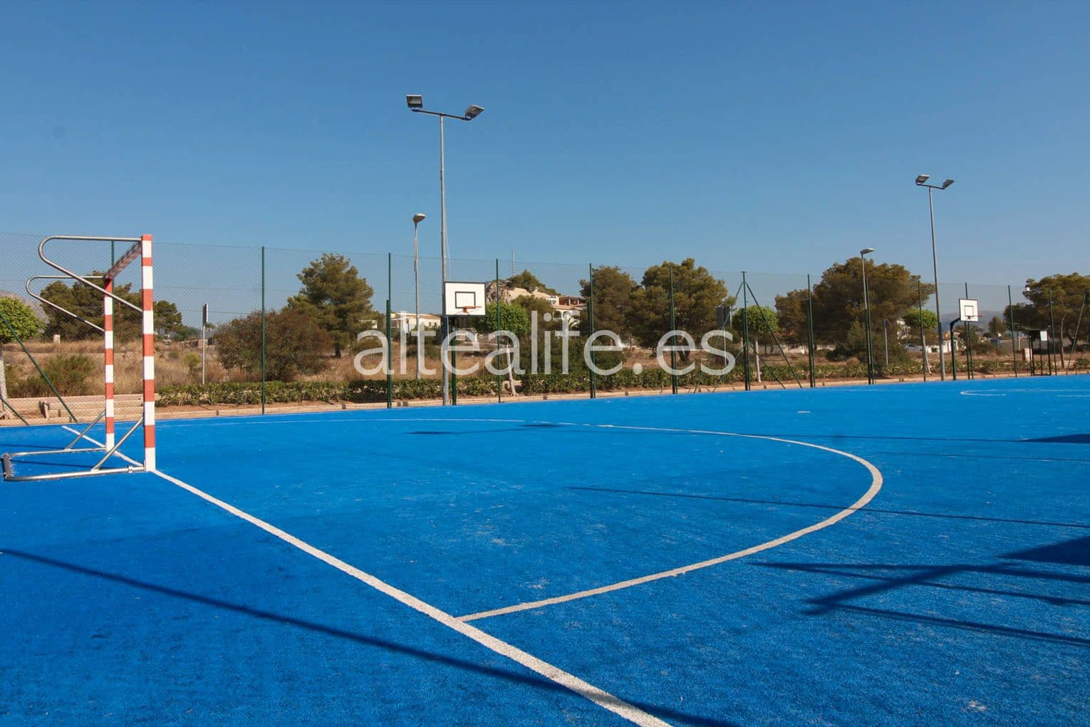 3 Zimmer Villa zu verkaufen in Altea mit Pool - 418.000 € (Ref: 6968028)