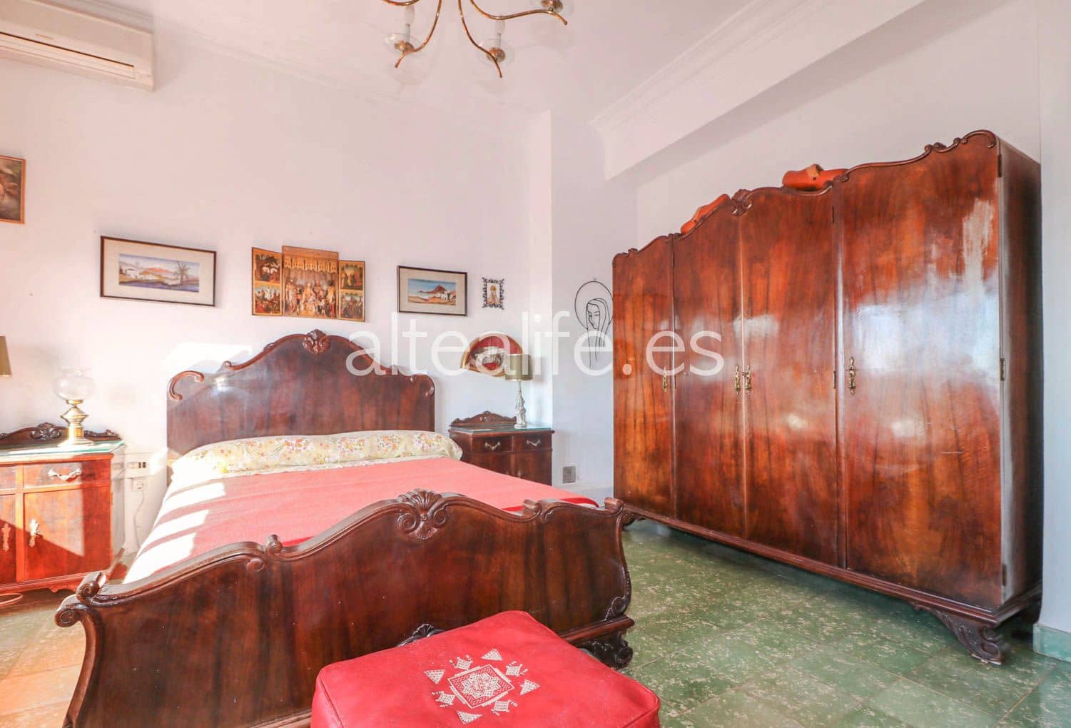 4 bedroom Villa for sale in Altea with pool - € 997,000 (Ref: 6979714)