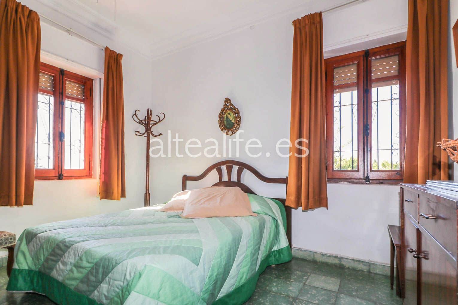 4 bedroom Villa for sale in Altea with pool - € 997,000 (Ref: 6979714)