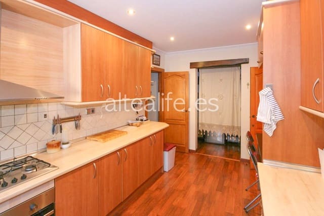 3 Zimmer Villa zu verkaufen in Altea mit Pool - 850.000 € (Ref: 6981806)