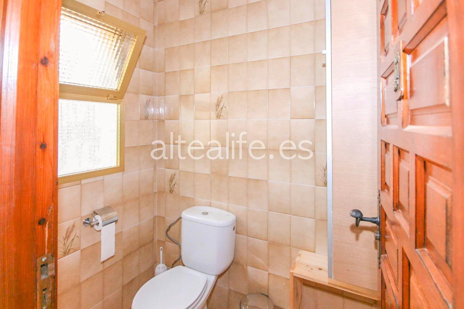 3 bedroom Villa for sale in Altea with pool - € 850,000 (Ref: 6981806)