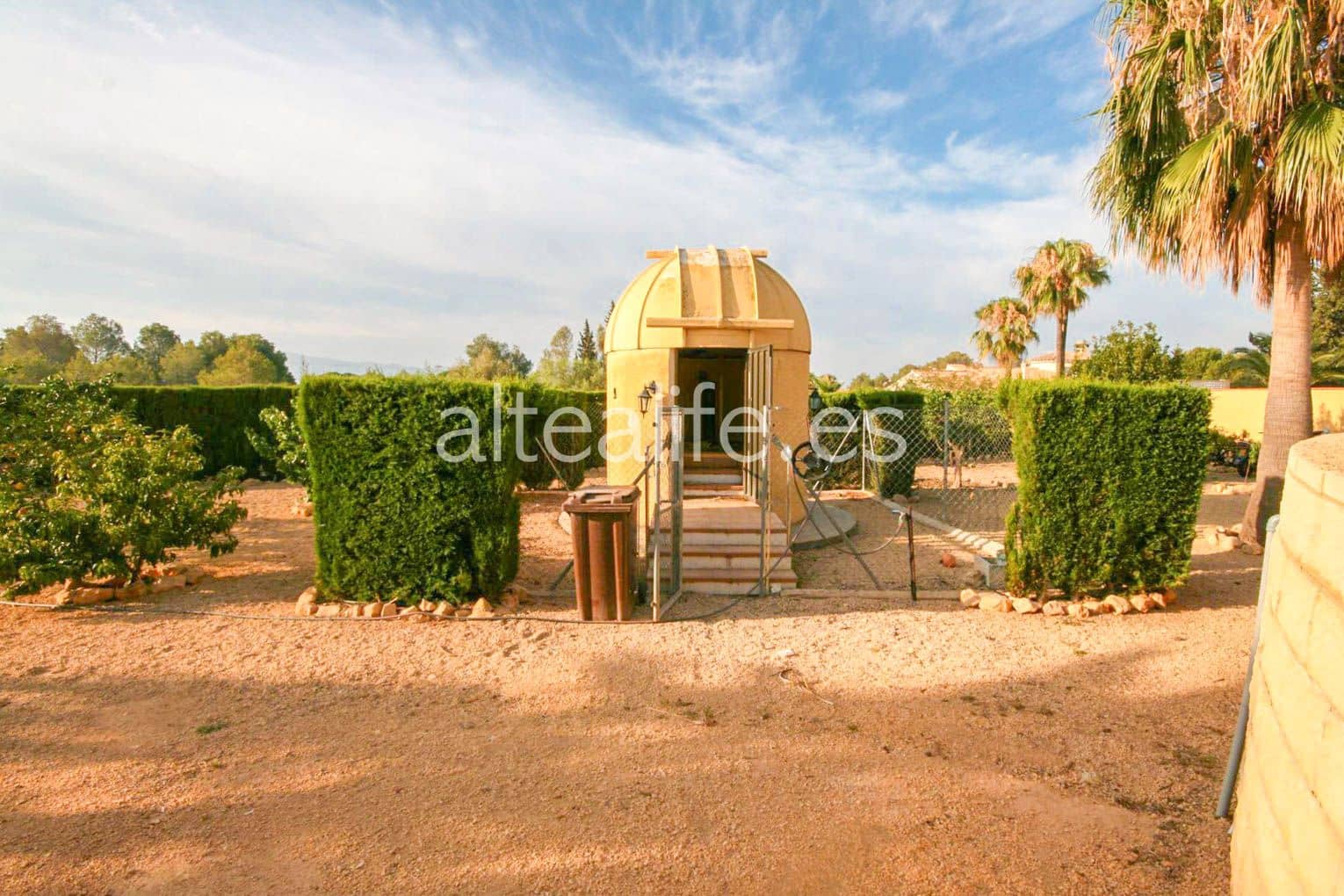 3 bedroom Villa for sale in Altea with pool - € 850,000 (Ref: 6981806)